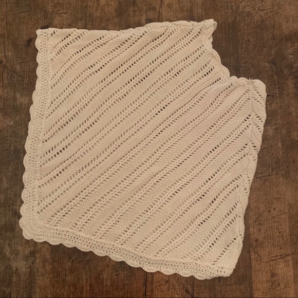 Beige coton poncho - Mary-Kate and Ashley Olsen - Picture 2 of 4